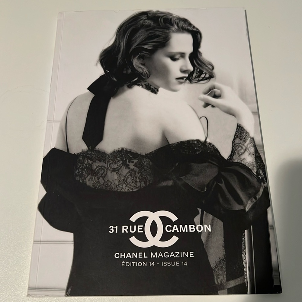 CHANEL KARL LAGERFELD 31 RUE CAMBON TOP JACKET SKIRT BOOK CATALOG 2016 2017